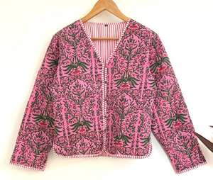 Hermosa Chaqueta de Mujer Rosa Floral, 100% Algodón, Hecha a Mano, Reversible, Ligera, Acolchada, Corta, Clásica, Artesanal, de Algodón Kantha - Product Image 1