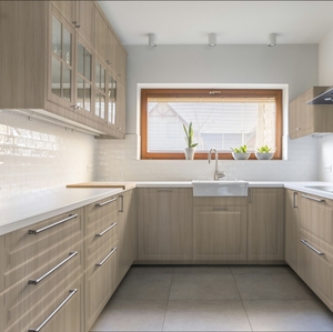 Meubles de cuisine en mélamine de style européen haut de gamme, design moderne modulaire sur mesure, ensemble complet, fabrication OEM au Vietnam, garantie de 2 ans - Product Image 1