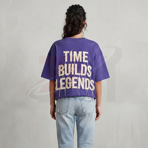 Camiseta Oversize para Mujer, Corte Holgado, Manga Corta, Estampado Morado con Letras, Cuello Redondo, Estilo Jersey, Bordada - Product Image 2