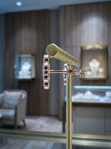 Pendientes Clásicos y Modernos con Diamantes Solitarios de 2.52 Ct, Corte Brillante Cultivado en Laboratorio, Rellenos con Oro Amarillo, Blanco y Rosa de 9K, Certificados por Aigs - Product Image 3