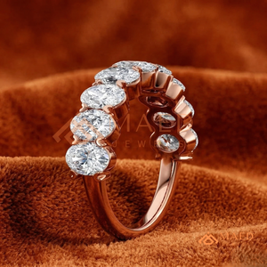 Bague de mariage demi-éternité en or rose 14 carats avec moissanite taille ovale, diamants de laboratoire couleur D VVS1 à griffes partagées pour femme - Product Image 2