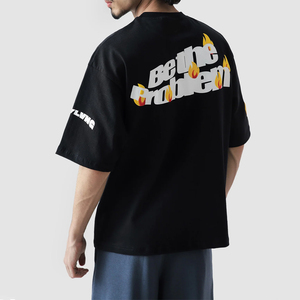 T-shirts graphiques décontractés en coton respirant 200 GSM pour hommes, avec logo personnalisé imprimé en 3D en relief, grande taille, faible MOQ, vente en gros - Product Image 2