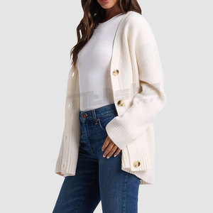 Elegant Layering Piece With Relaxed Fit And Modern Appeal <b>Women</b> <b>Cardigans</b> Comfortable Wear <b>Women</b> <b>Cardigans</b> - Product Image 2