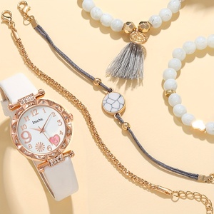 NW1496 Women's <b>Watch</b> Cute Heart Quartz <b>Watch</b> - Product Image 2