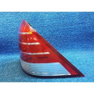 ไฟท้ายขวาของรถยนต์รุ่น Five Hundred ปี 2004-2007 ของแท้ มือสอง รหัสอะไหล่ 5T5313B504A - Product Image 3