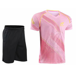 Uniforme de badminton sur mesure pour hommes, qualité durable, logo personnalisé imprimé, vêtements de tennis pour hommes, uniforme - Product Image 2