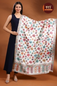 Chal de lana con patrón de hojas, bufanda de invierno con borde de flecos, accesorio tradicional para mujer para ropa étnica - Product Image 2