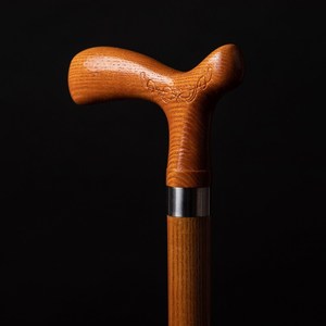 Canne de marche confortable en bois, faite à la main, durable, avec poignée de forme naturelle pour la rééducation des personnes âgées Feng Angel - Product Image 3