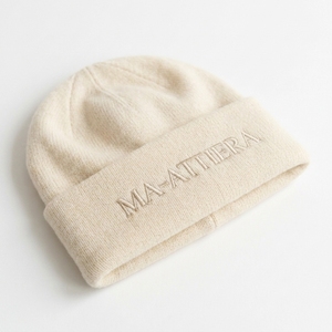 Bonnet en tricot côtelé crème avec revers, chaud pour l'hiver, avec logo brodé personnalisé - Product Image 4