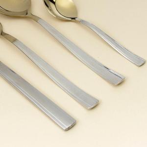 Juegos de cubiertos franceses reutilizables, aptos para contacto con alimentos, de metal de alta calidad, juego de cubiertos plateados, cucharas, tenedores, cuchillos, 4 piezas, para decoración de fiestas. - Product Image 3