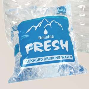 Película de bolsa de agua Premium Suave, a prueba de fugas y excelente adherencia de impresión 42 Dynes - Product Image 2