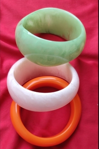 Pulsera Hecha a Mano con Diseño Estético de Resina, Perfecta para Niñas y Mujeres a Buen Precio - Product Image 3