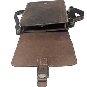 Sac messager vintage en cuir Crazy Horse fait main, bandoulière à rabat, pour le bureau, les affaires, le quotidien, à prix de gros - Product Image 3