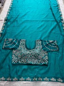 Emerald Green Silk <b>Saree</b> With Embroidered Border Traditional Indian Wedding Wear For Women Floor-Length Design - Product Image 5
