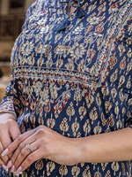 Ensemble palazzo bleu marine élégant, très vendu, avec broderie à la main et tissu confortable, disponible à la vente