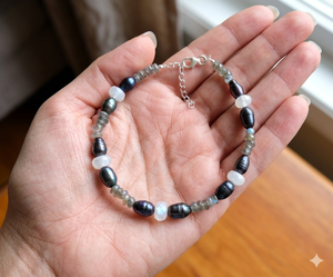 Natural Black Freshwater Pearl & Labradorite <b>Bracelet</b>, Handmade Moonstone Gemstone Jewelry, Adjustable Crystal <b>Bracelets</b> - Product Image 1