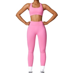 Conjunto Deportivo de Dos Piezas para Mujer, Top de Yoga Compresivo y Leggings, Ropa Deportiva de Secado Rápido, Elástica y Activa - Product Image 1