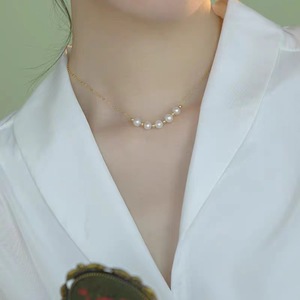 Collar de Perlas de Agua Dulce con Granos Dorados de Lujo Ligero, Extremadamente Brillante, Diseño de Clavícula de Plata S925 de Alta Gama - Product Image 1