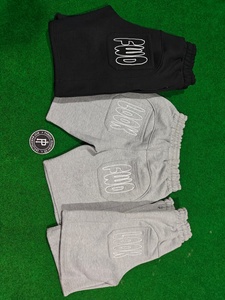 Shorts Bermuda en coton noir et gris pour homme, taille à cordon, logo brodé, couleur unie, tricoté, style décontracté - Product Image 6