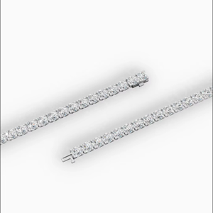 Bracelet tennis en or 18 carats avec diamants ronds cultivés en laboratoire |   Bracelet élégant à quatre maillons |   Bijoux fins, cadeau d'anniversaire pour femmes - Product Image 4