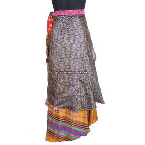 Nuevo y Elegante Pareo Largo de Seda, Falda Envolvente Reversible de Seda Mágica de 38 Pulgadas, Falda Halter Tubo, Sari de Seda Vintage Hecho a Mano en India - Product Image 5