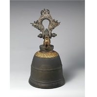 Ensemble de clochettes tibétaines bouddhistes exquises, outil rituel traditionnel pour la prière, le yoga, la guérison et la pratique spirituelle