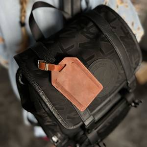 Custom Full Grain Leather Luggage <b>Tags</b> Privacy Flap Travel Bag <b>Tags</b> Luxury <b>Suitcase</b> Name Labels Wholesale LMP-0197 - Product Image 1
