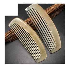 Peignes en corne les plus vendus au meilleur prix, meilleurs peignes à cheveux en corne naturelle de créateur, peignes en corne très demandés, accessoires de mode - Product Image 1