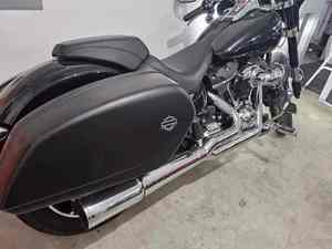 Motocicleta Harley-Davidson Sport Glide Dynamic Cruiser 2019 Usada, Conducción Suave, Control Cómodo, Movimiento Potente - Product Image 2