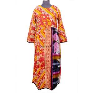 Vestido maxi kantha de algodón estampado de lujo para mujer, moderno, para fiesta, con cuello redondo, manga tres cuartos abullonada, estilo étnico fusion. - Product Image 1