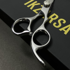 Ciseaux de coiffure ergonomiques en acier inoxydable à haute teneur en carbone, ciseaux professionnels de salon pour les experts en coiffure - Product Image 2