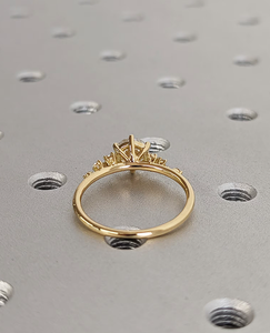 Anillo de Compromiso Solitario Vintage de Oro de 18K con Diamante Cultivado en Laboratorio, Certificado IGI, Diamantes Rellenos, Chapado en Oro - Product Image 5