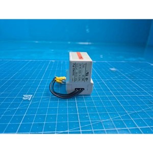 Adaptador de montaje en riel DIN Fuji SZ-ZM1 usado como pieza de repuesto para equipos semiconductores Legacy - Product Image 5