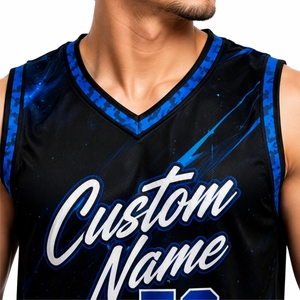 Ensemble de maillots de basket-ball personnalisés pour hommes, qualité supérieure, séchage rapide, coupe athlétique, prêt pour l'équipe, design personnalisé - Product Image 4