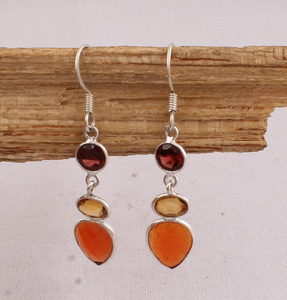 Vente en gros de boucles d'oreilles en argent sterling 925 avec onyx rouge, boucles d'oreilles pendantes multi-pierres précieuses naturelles pour femmes, fournisseur de bijoux artisanaux - Product Image 5
