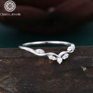 Bague de fiançailles pour femme Charm_Jewells en argent 925 avec moissanite taille coussin, motif végétal, style classique, sertissage à griffes, certifiée IGI - Product Image 4