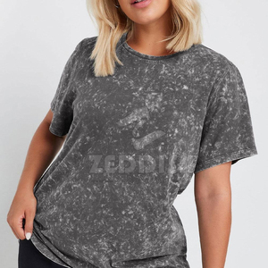T-shirt femme en tissu léger à coupe décontractée pour un confort quotidien, style délavé à l'acide, vêtement tendance - Product Image 6