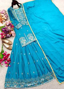 Ensemble Sharara en soie brodée bleu sarcelle avec dupatta, tenue traditionnelle indienne et pakistanaise pour femmes, coupe ample longue jusqu'au sol, toutes saisons - Product Image 3