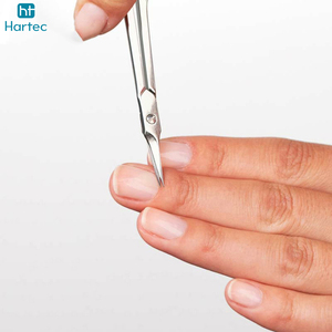 Ciseaux de manucure en acier inoxydable incurvés avec poignées en acier, pointes ultra-affûtées légères pour la manucure et le nail art - Product Image 2