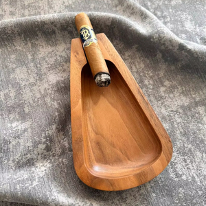 Tradebyd Cenicero de madera hecho a mano Cenicero de madera natural rústico para patio al aire libre Bar Café Oficina Uso para fumar - Product Image 1
