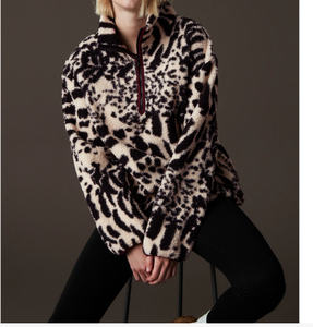 Sudadera personalizada de estilo urbano con cuello redondo, tejido grueso, 100% algodón, forro polar Sherpa, media cremallera frontal y manga larga. - Product Image 2