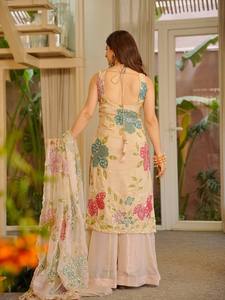 Conjunto de Fiesta Moderno TOP PLAZZO DUPATTA TIBBY de Organza de Seda con Bordado Intrincado de Lentejuelas, Largo hasta la Rodilla, de Secado Rápido - Product Image 3