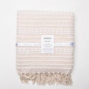 Plaid en tricot texturé style ferme, rayé blanc, tissé à la main, épais, bohème, décoratif, avec pompons - Product Image 5