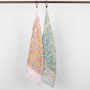 Pañuelo Cuadrado Ecológico de Algodón Hecho a Mano con Estampado Paisley, Estilo Bohemio Multicolor - Product Image 2