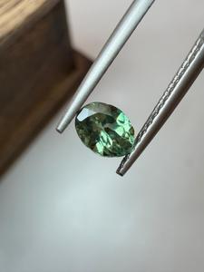 Piedra de Alejandrita Suelta, Corte Ovalado, Verde Azulado, Facetada, Gema Rara de Colección, para Joyería Fina, Piedra Natural con Cambio de Color - Product Image 2