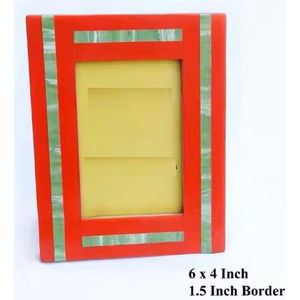 Cadre photo en bois fait main avec incrustation de résine noire et ivoire à motif de pétales, décoration artistique pour la maison - Product Image 6