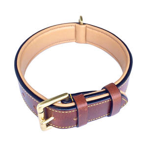 Collier pour chien en cuir véritable de haute qualité, personnalisé, design professionnel, style luxueux avec logo personnalisé - Product Image 1