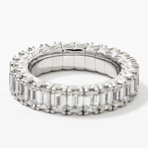 Anillo de Compromiso Eternity de Oro Blanco de 14K Premium con Diamantes Cultivados en Laboratorio de Corte Brillante, Engaste de Garra, Certificado IGI, Fino y Atemporal - Product Image 1