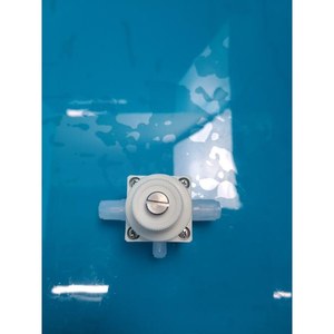 CKD PMM20-8BUR-HG-TC Utilisé comme pièce détachée d'équipement semi-conducteur d'occasion - Product Image 6