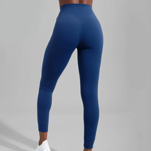 Leggings bleus unis à taille haute et longueur intégrale de la marque Run Apparel, sans couture, avec taille élastique, évacuation de l'humidité, en spandex et nylon - Product Image 3